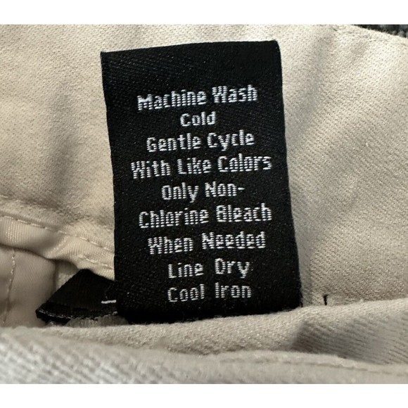 Attyre Womens Beige Scallop Hem Shorts Size 6 Flat Front Slash Pocket Chino EUC - Picture 4 of 4